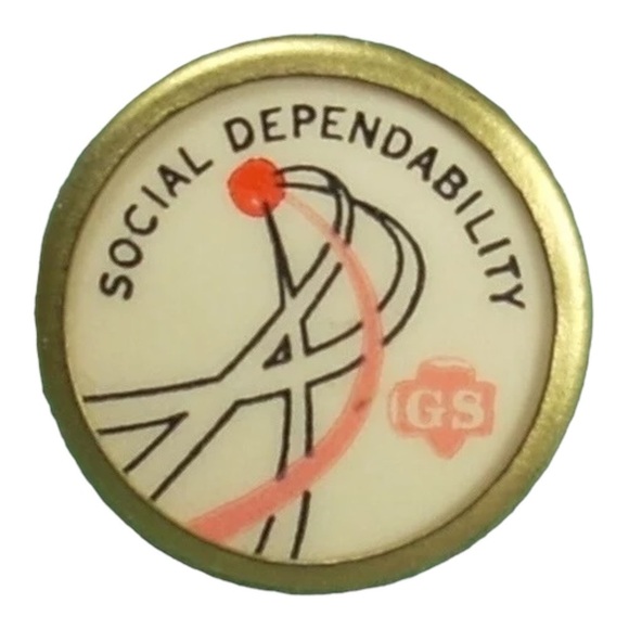 Social Dependability Girl Scouts Pin - Picture 4 of 6